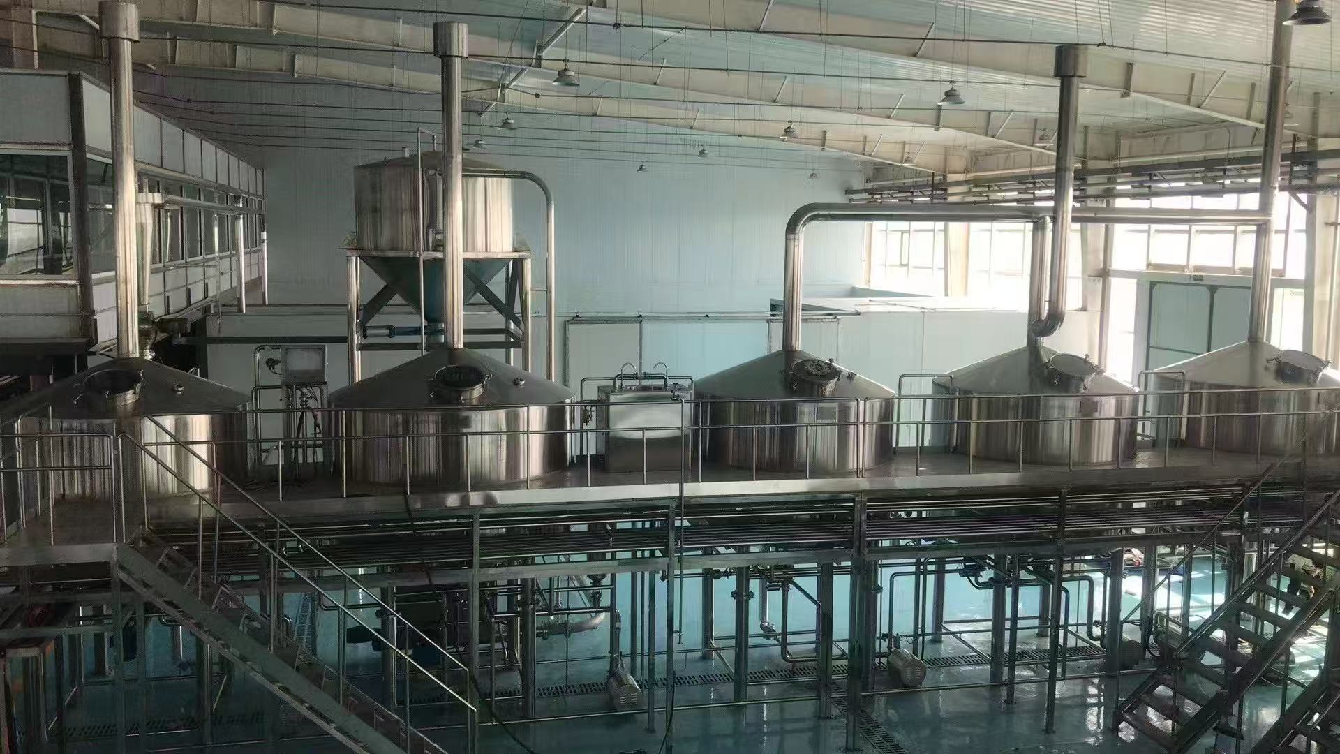 西湖精酿啤酒设备厂—精酿啤酒设备主要生产工艺与核心技术